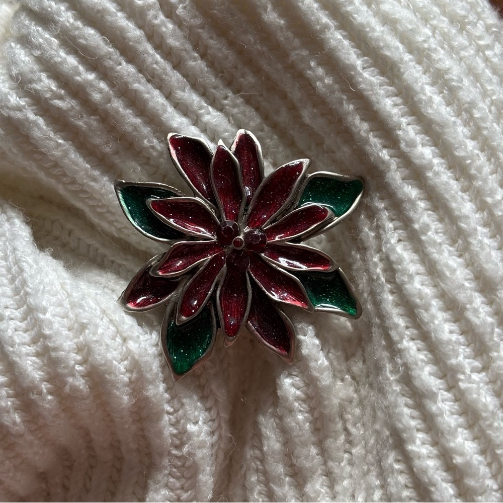 Red and Green Poinsettia Floral Brooch